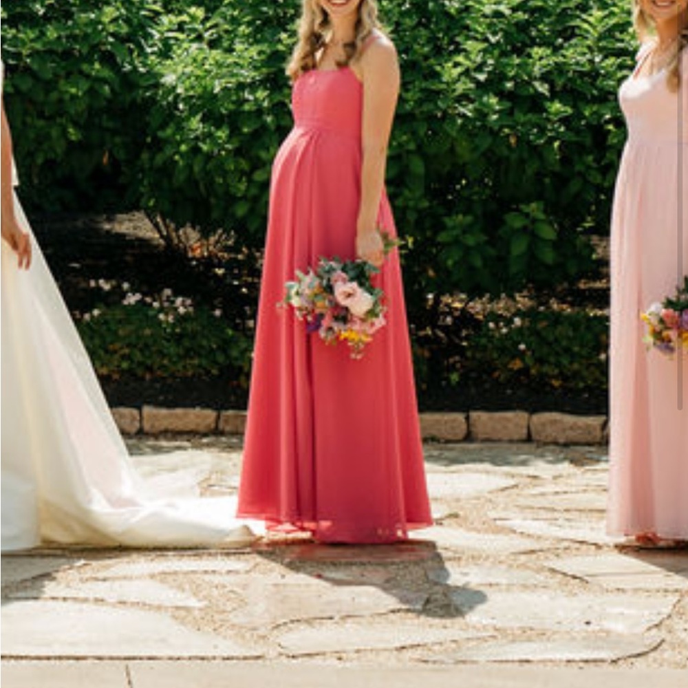 Elegant Pink Maternity Gown - Picture 3 of 5